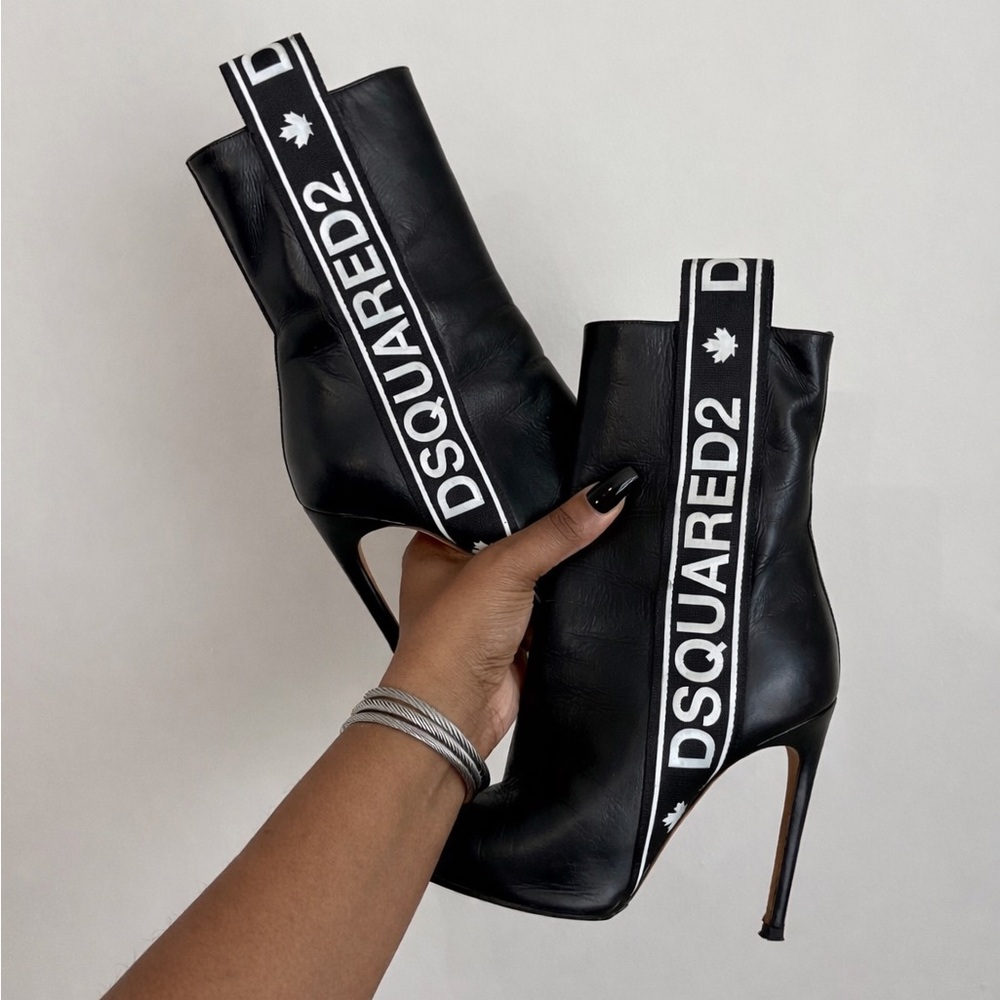 DSQUARED2 Black Heeled Boots with Logo Strap